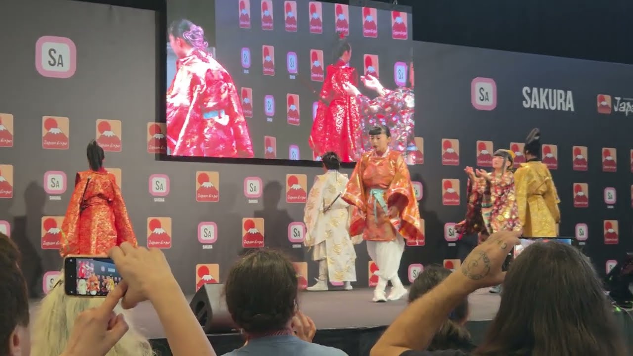Japan Expo 2025 — Spectacle Busōkenmasyū Yatsurugi (Jeudi, Sakura)