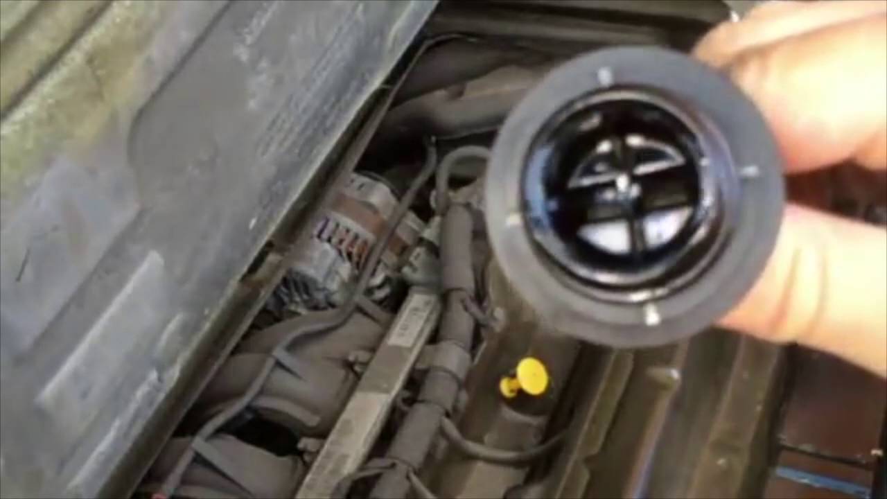 Smart For Two Coupe Oil Check & Top Up