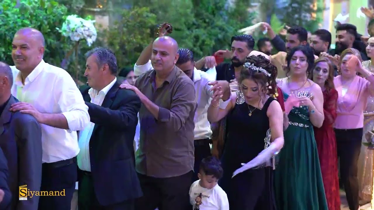 اجمل خطيبين حنان و لوتيندا مقطع الاول 