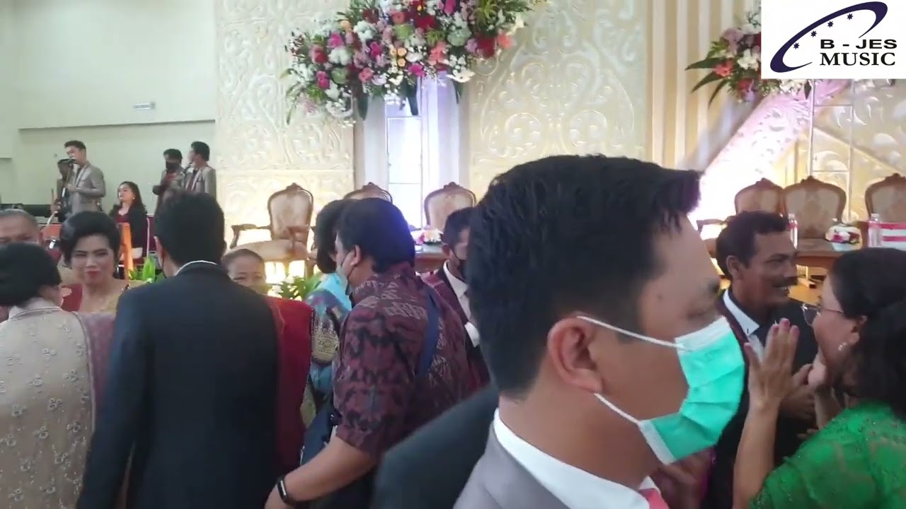 Prosesi Penyambutan Hula-Hula dan Tulang - Pernikahan Adat Mangasi Napitupulu & Udut Simajuntak