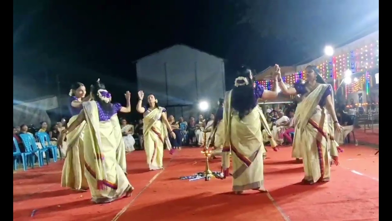 നാഗഭൂഷിത ശിവരാത്രി ദിവസം ആനന്ദേശ്വരം ശിവ ക്ഷേത്രത്തിൽ 