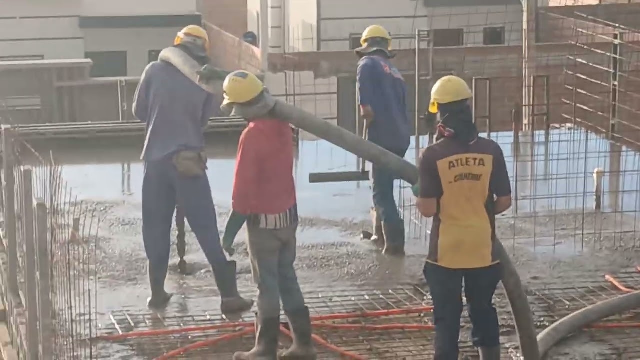 Finalizando a concretagem da casa 54 no jardim aeroporto em poções 