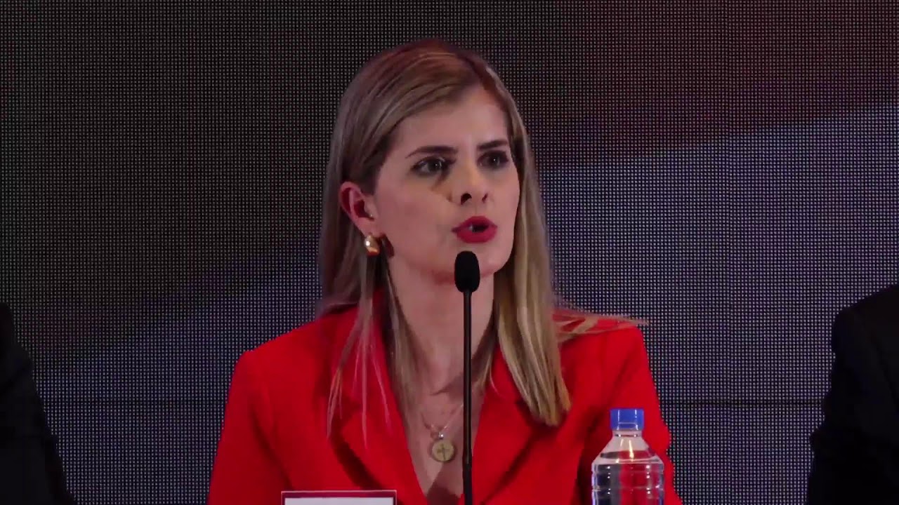Conferencia de Prensa.
