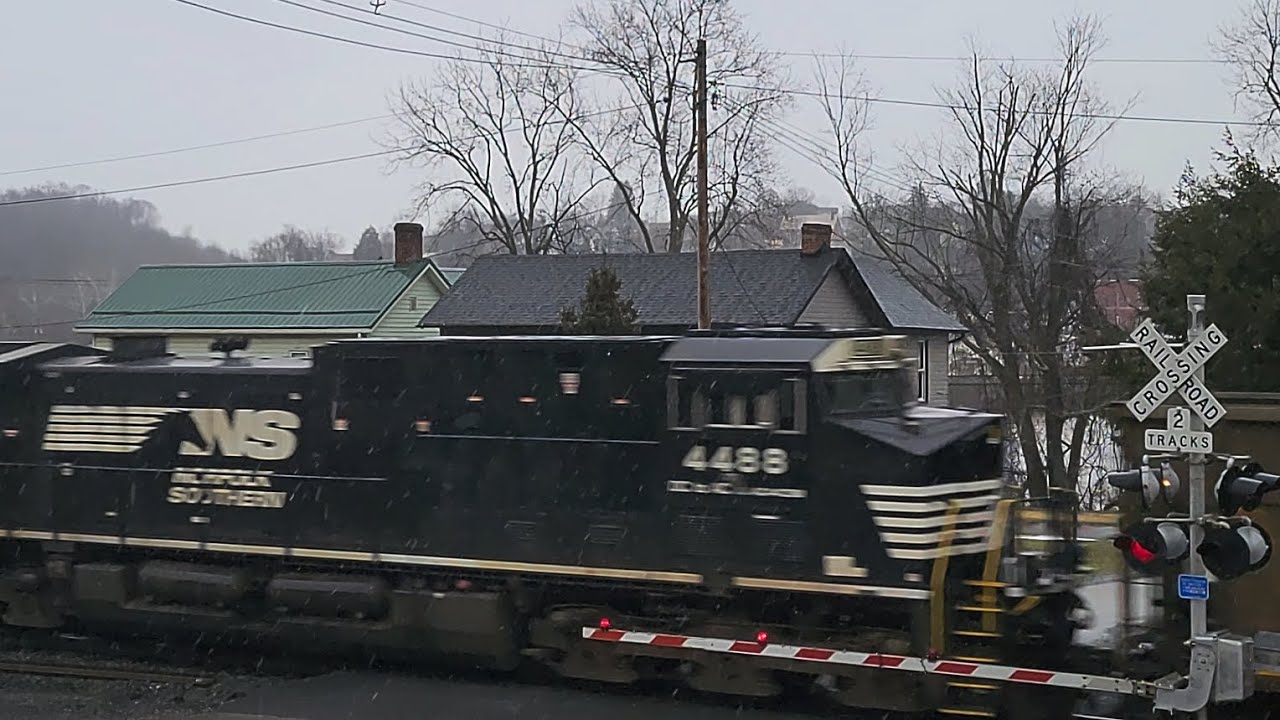 Full Progress Energy Coal Cars Return to the Power Plant