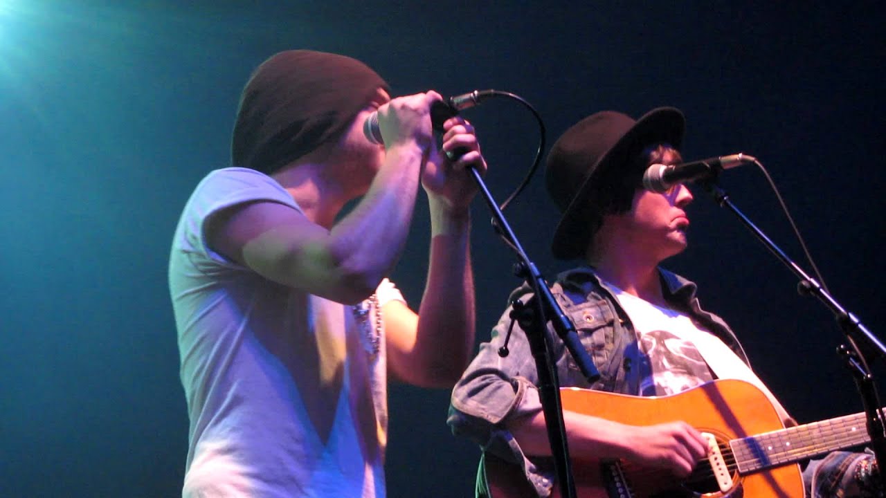 She Is Love - Parachute & Alex Deleon
