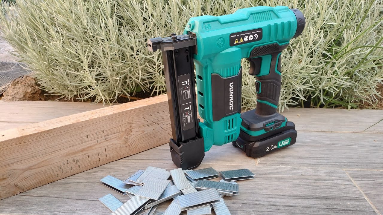 02-Test Graffatrice sparachiodi a batteria Vonroc modello SG503DC la migliore sotto i 100 euro?
