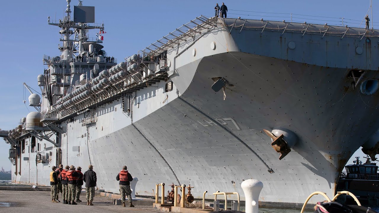 USS Iwo Jima (LHD-7) | The 7th Wasp-class Amphibious Assault Ship named for the Battle of Iwo Jima