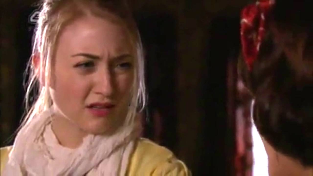 Hollyoaks Amy Barnes - 12th October 2011