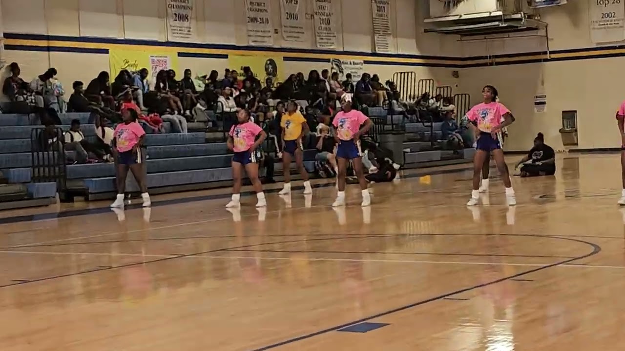 CARROLL HIGH SCHOOL CHEERLEADERS - 2025 