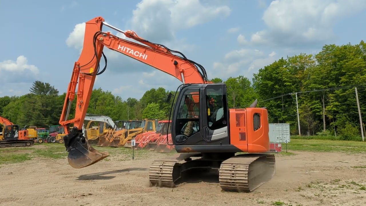 Lot 129 2016 Hitachi ZAXIS ZX135US-5B