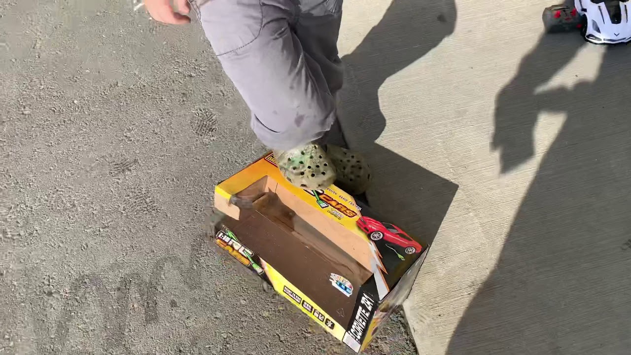 THE SAWYER SHOW ! NEW BRIGHT RC CAR- CORVETTE