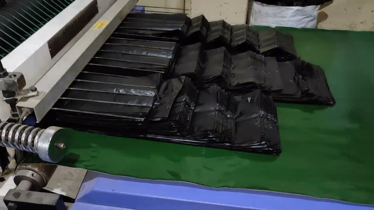 Sealing cutting machine carry bag conveyar system LD hm pp +918700696204