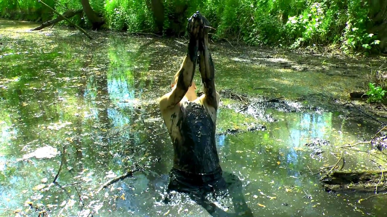Quicksand/mudfetish seasonoverture in lossedelta swampland