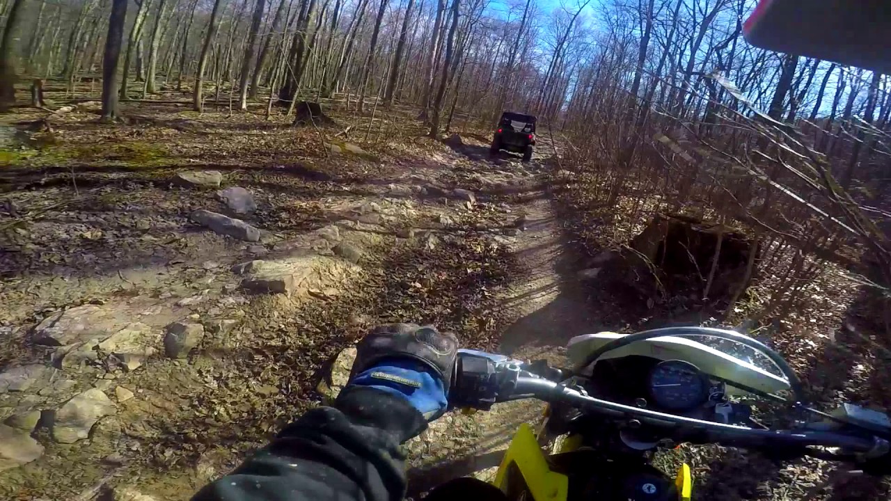 Suzuki DR200 Gets PUNNISHED! Raw Trail Moto cove
