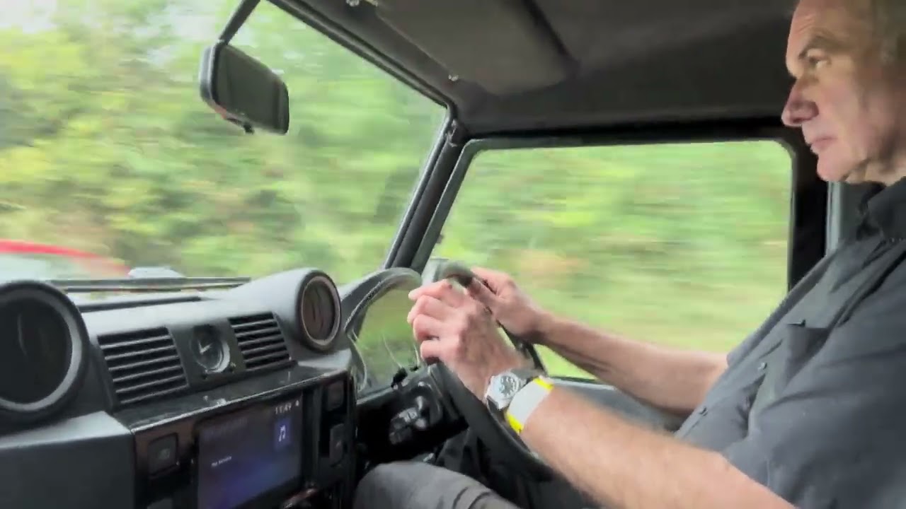 2014 Defender 90 2 2TDCi XS SW urban truck for sale starting, idling, driving