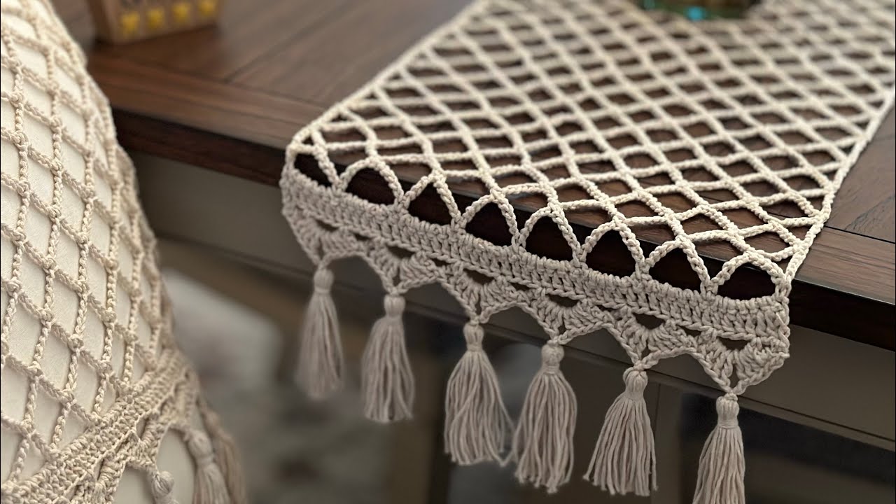 File Runner/ Mesh Table Runner