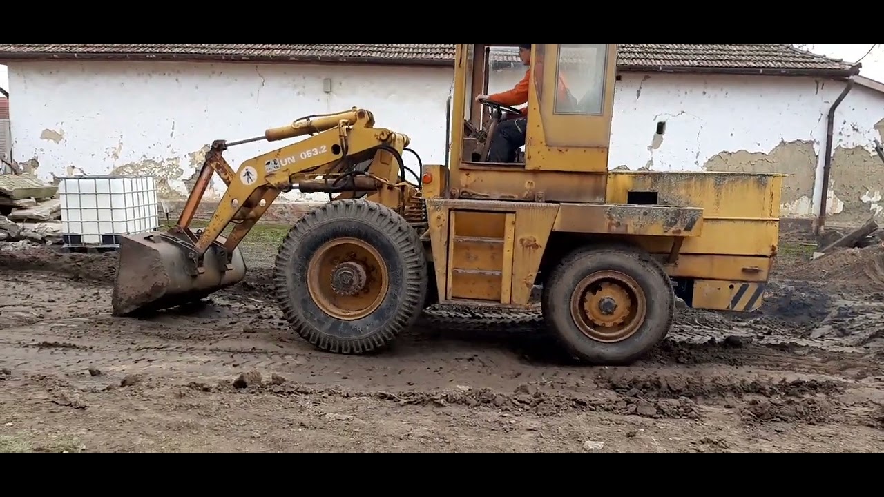 Un 053 4x4 .