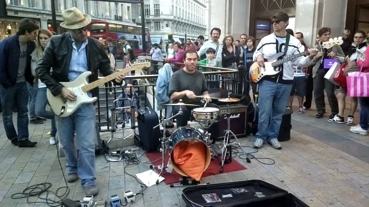FREEBIRD by anonymous buskers, filmed on a Nokia 808