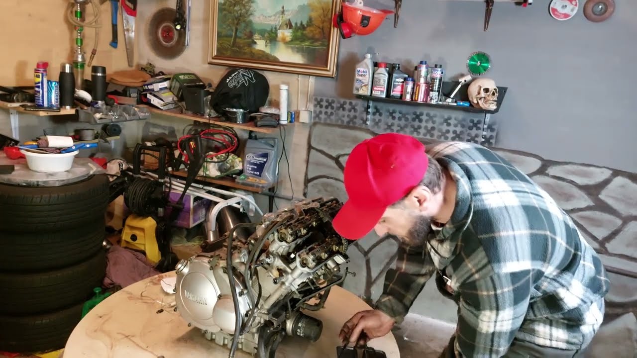 Yamaha FZR 600 4JH engine disassembled №3