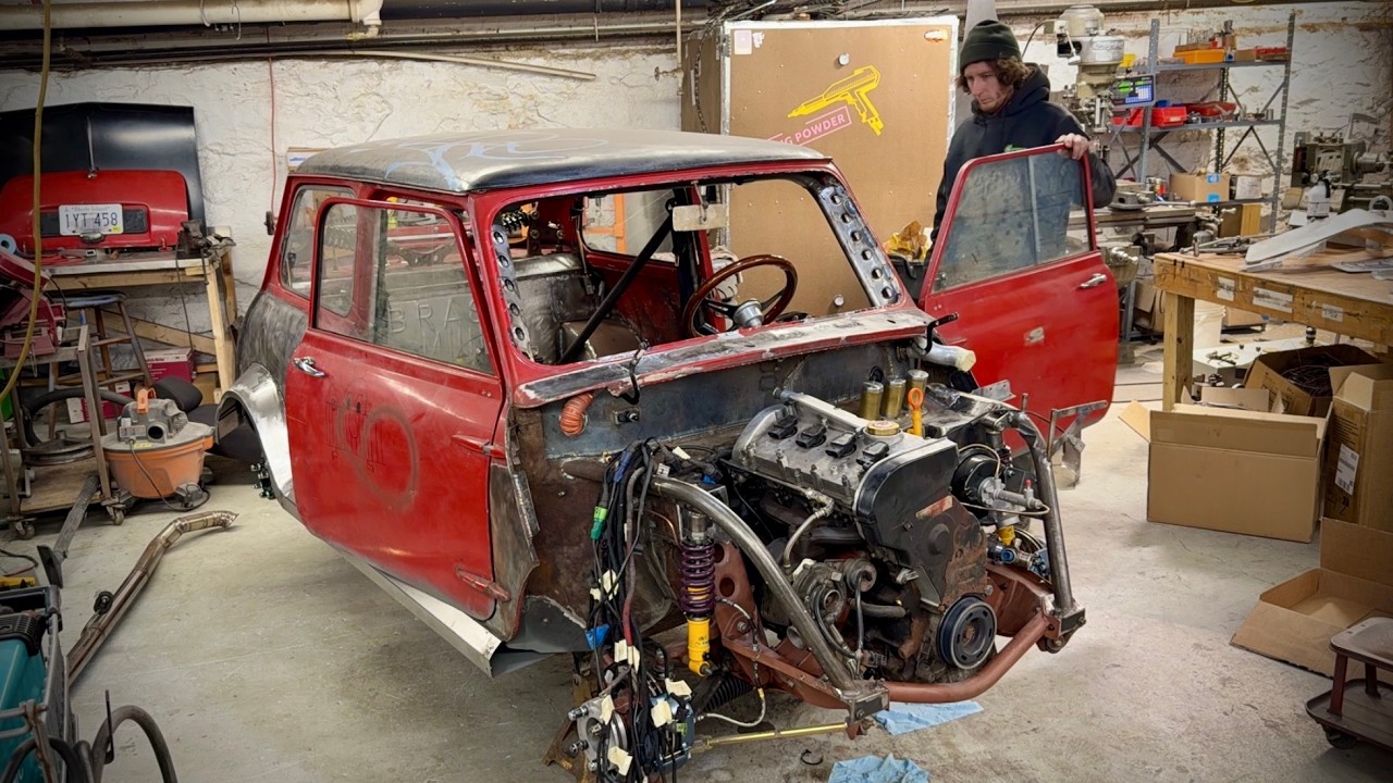 Я разобрал классический Mini... Теперь мне нужно его доделать.