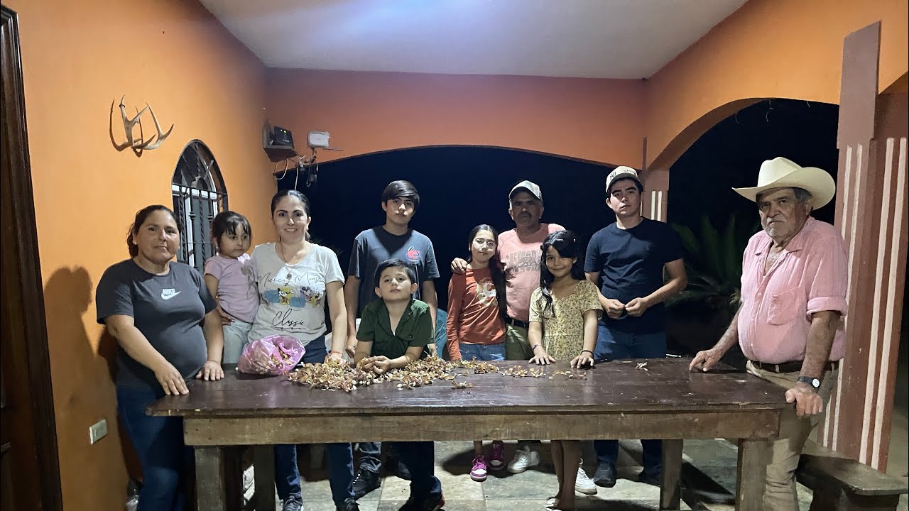 HOY HICIMOS UNA CONVIVENCIA FAMILIAR EN EL RANCHO CON @Lavidaenelcampoconaide 