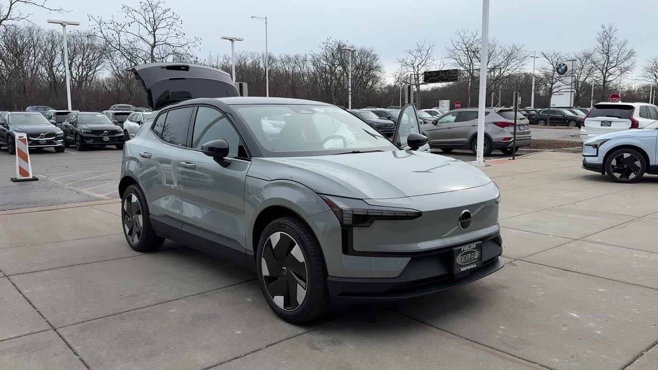 2026 Volvo EX30 Plus Highland Park, Evanston, Deerfield, Lake Forest, Winnetka, IL