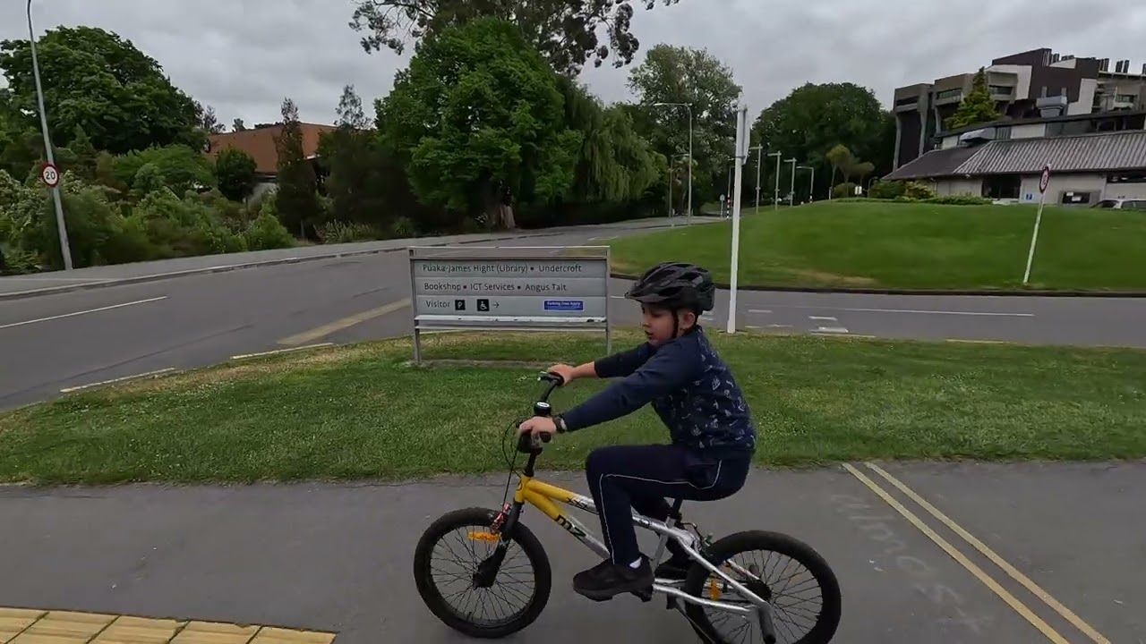 Peaceful Bike Ride Around UC Christchurch | Study, Nature & Travel