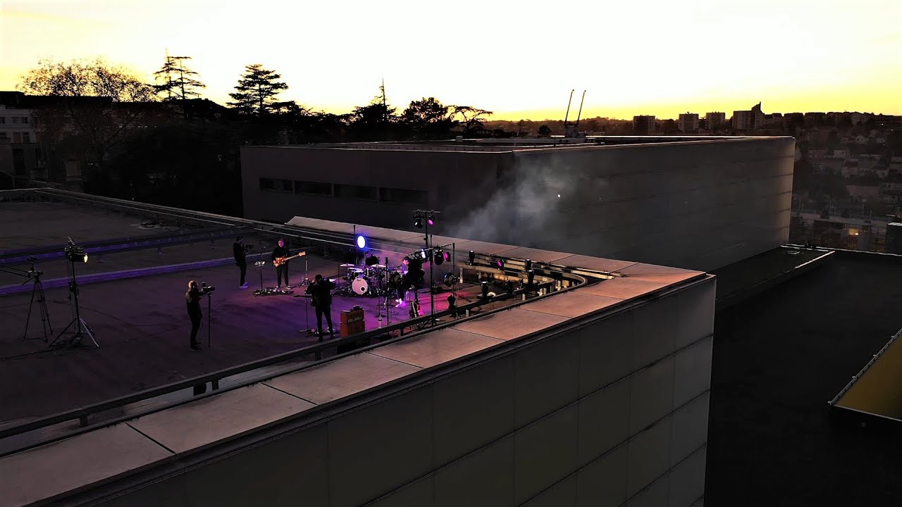 Colours in the Street - Aux Étoiles (Live @ Théâtre Auditorium de Poitiers)