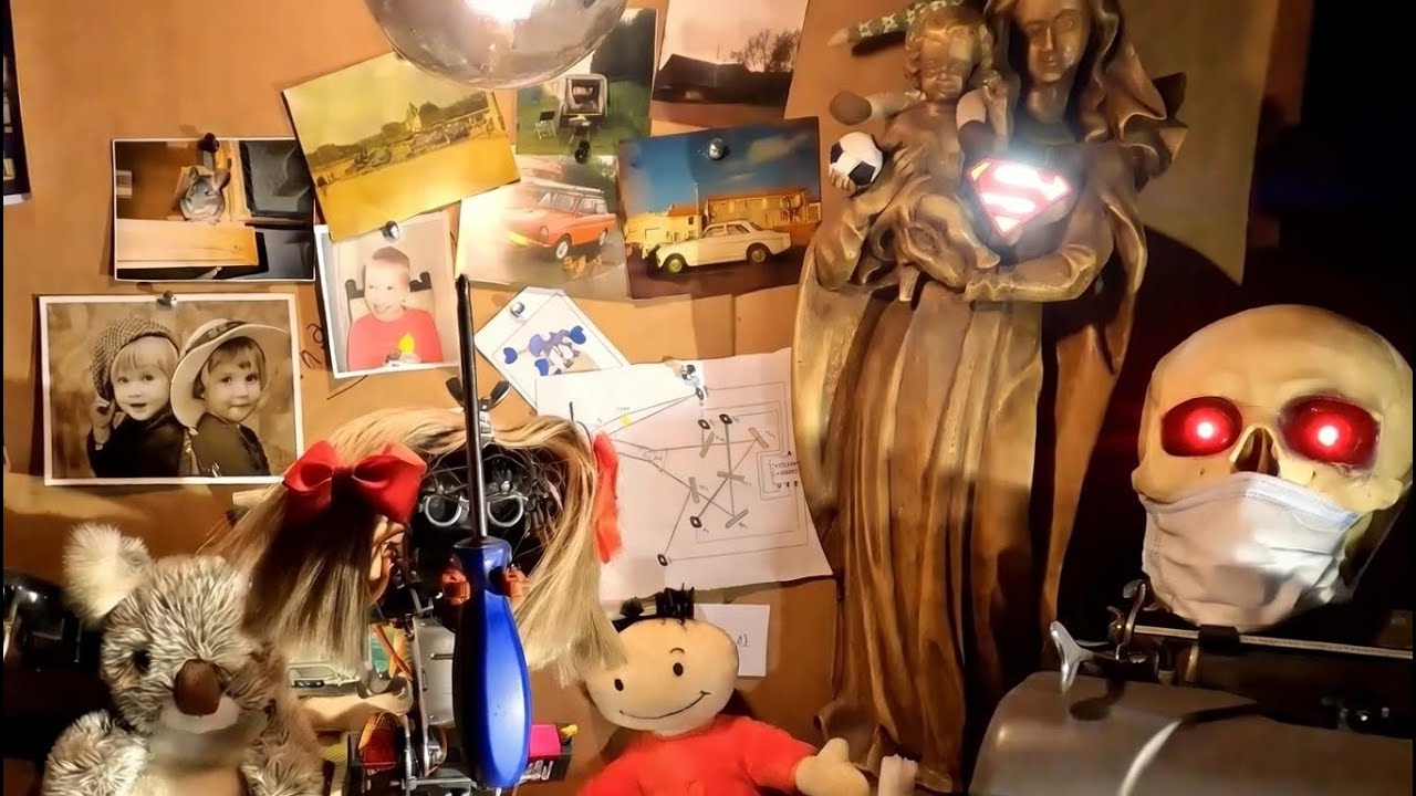 The most advanced most useless machine (Rita wakes up)