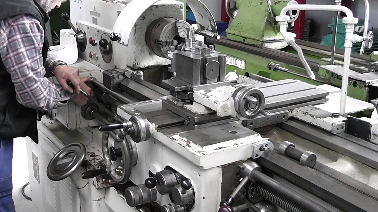 1106 DR214   Spitzendrehmaschine TOS TRENCIN SV 18 RA