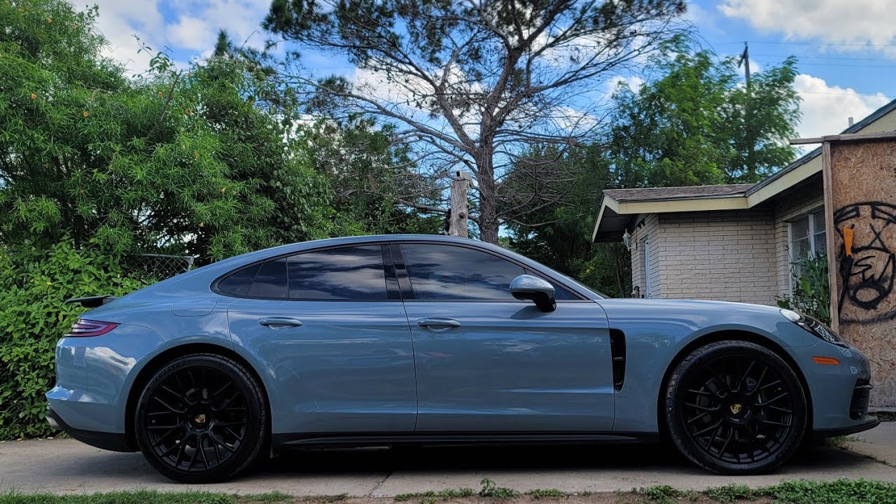 Porsche Panamera в цвете Teckwrap Amazon Grey