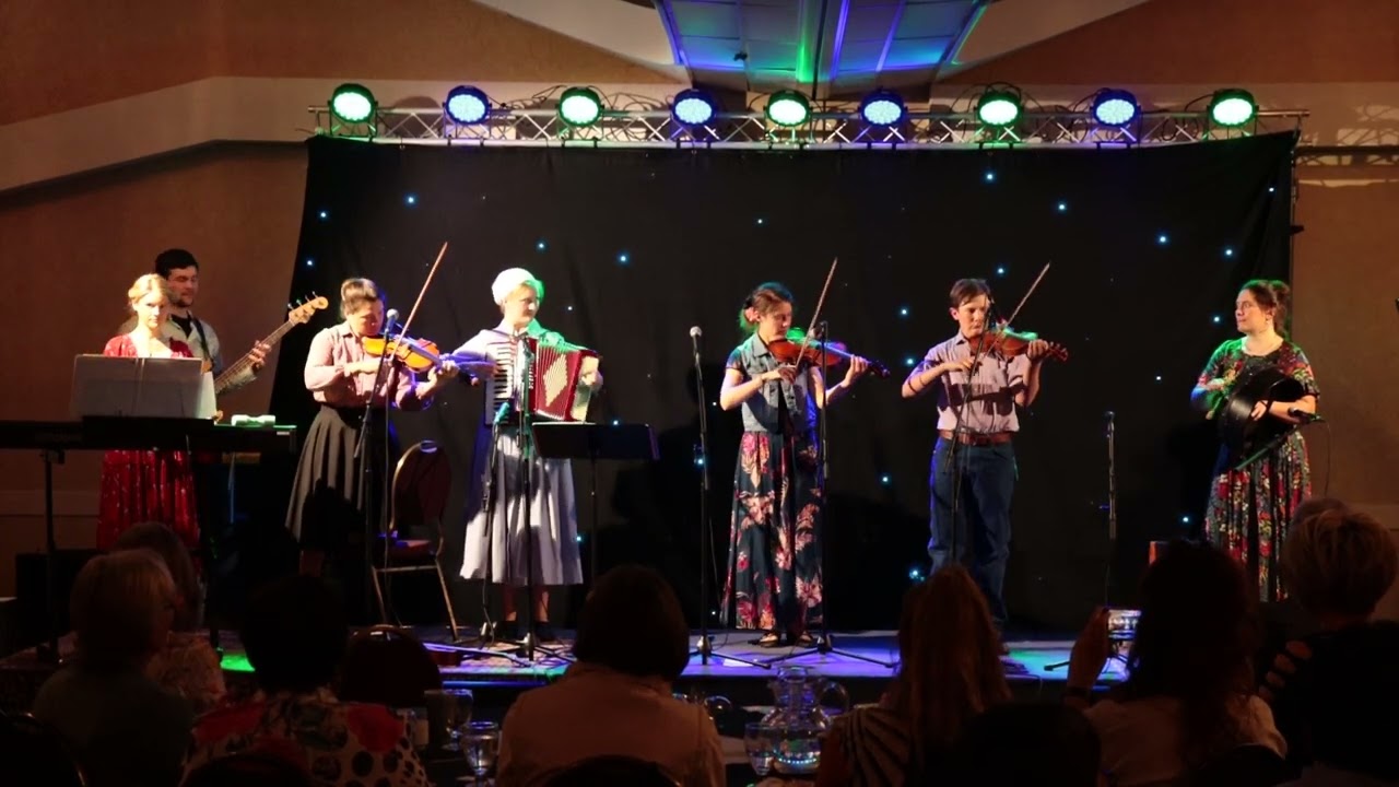 Fiddle set: Road to Lisdoonvarna & SwallowTail Jig | Biegel Family May 2023