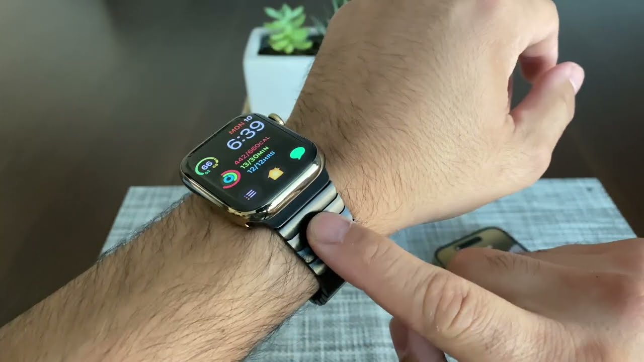 Apple Watch Series 7 stainless steel Gold amazon renewed deal!