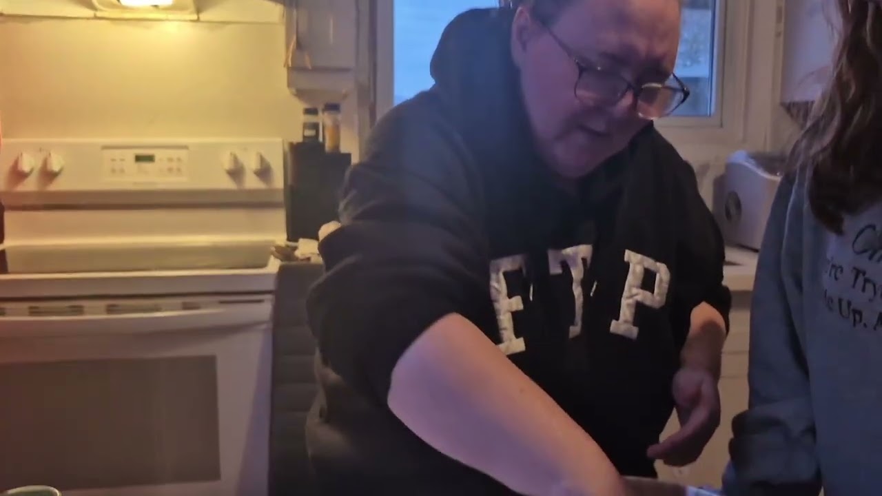 Cooking With GameTime - Home Made Pizza!!