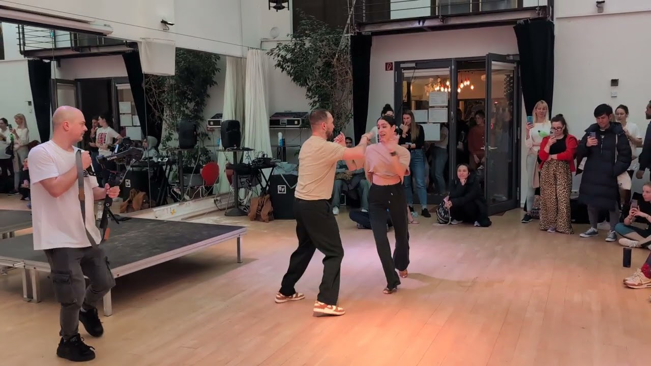 Play with the Rhythm - Emilia & Alexei