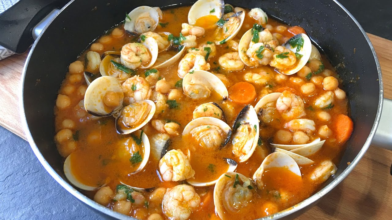 Garbanzos con gambas y almejas. ¡En 20 minutos, comida lista!