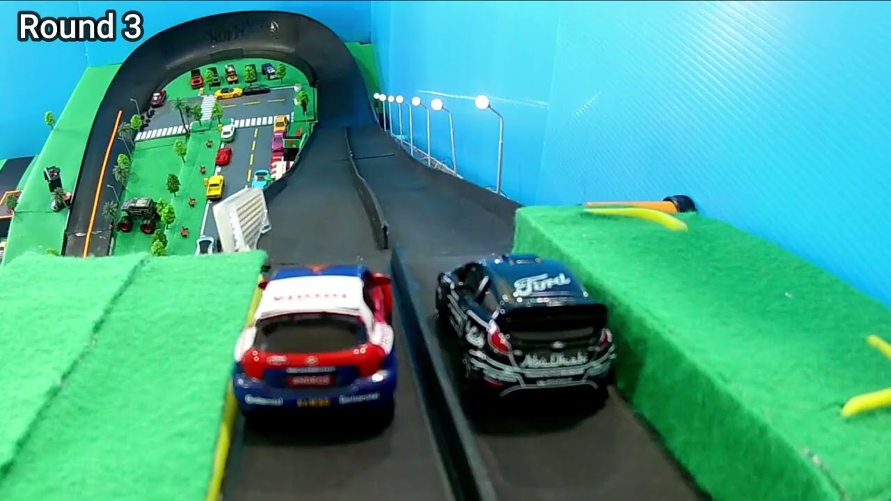 EP24 แข่งรถเหล็กMajorette Toyota Corolla ปะทะ Ford Fiesta WRC แข่งRace5 คู่ที่1 diecast cars
