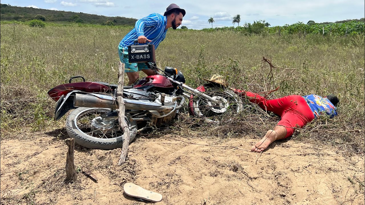 SEU BIU CAIU NA MOTO DE SEU VALDER E SEU CHICO FOI QUEM S0CORREU