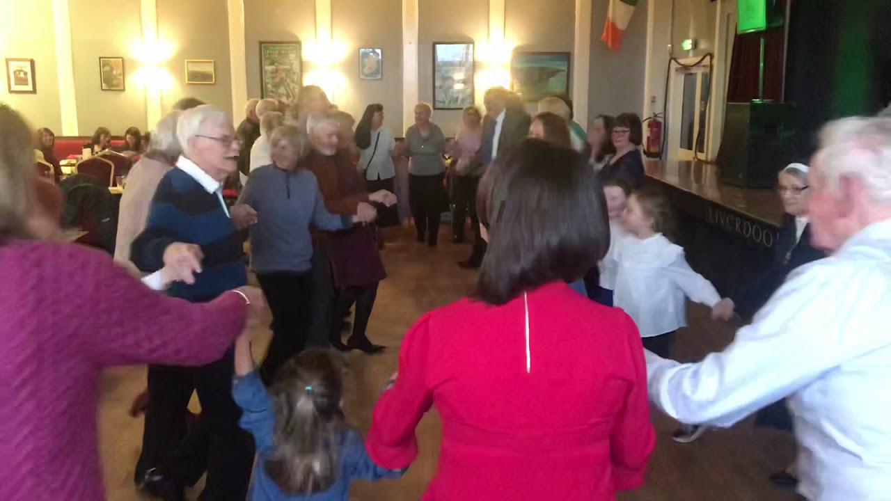 Ceili Dancing To Michael Coyne