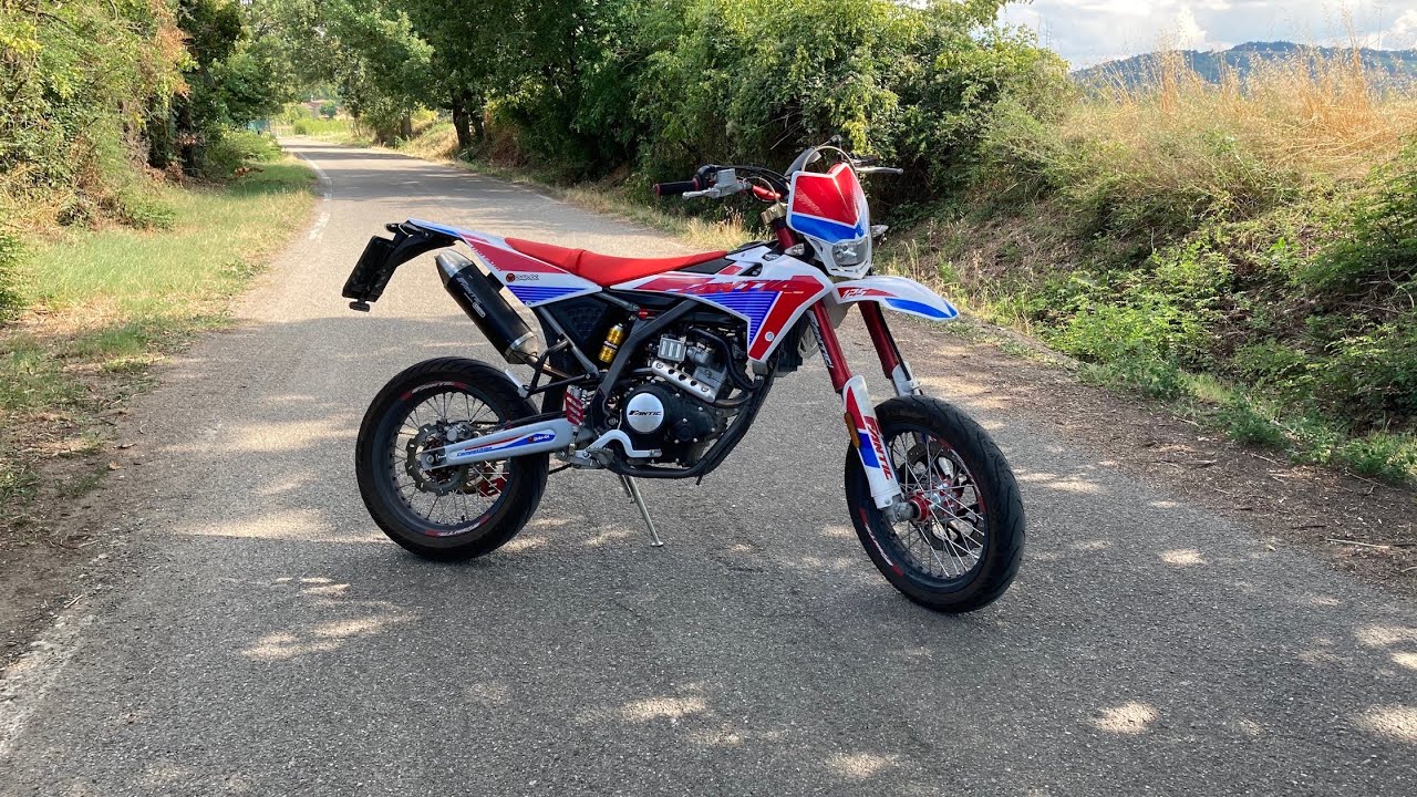 TEST FANTIC 125 MOTARD 2019 4 TEMPI!