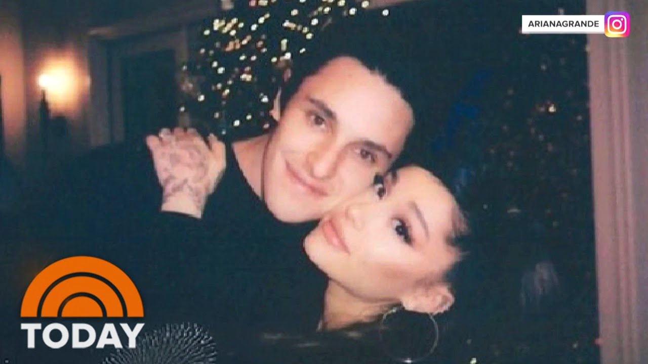 Ariana Grande Marries Dalton Gomez In Small Ceremony