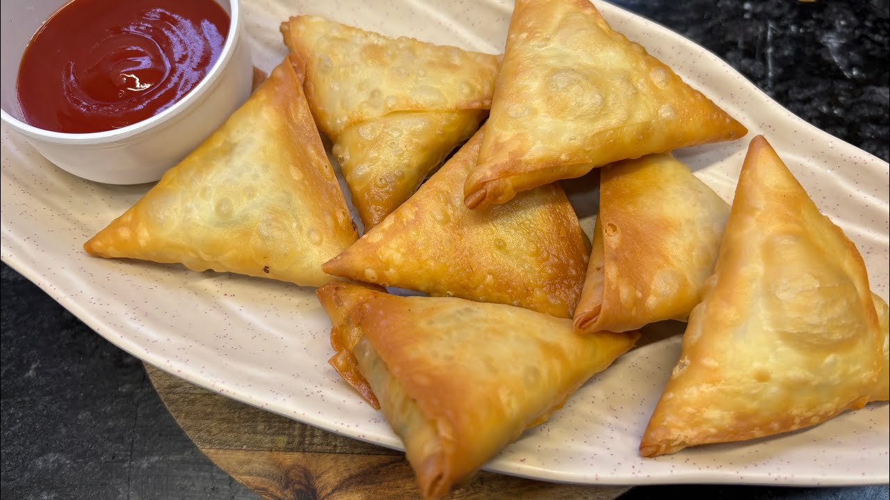 Chinese cheese samosa | chicken Chinese cheese samosa | Chinese samosa | crispy chicken samosa