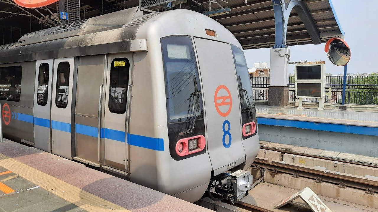 Full Journey from Dwarka to Janakpuri West in Blue Line Metro