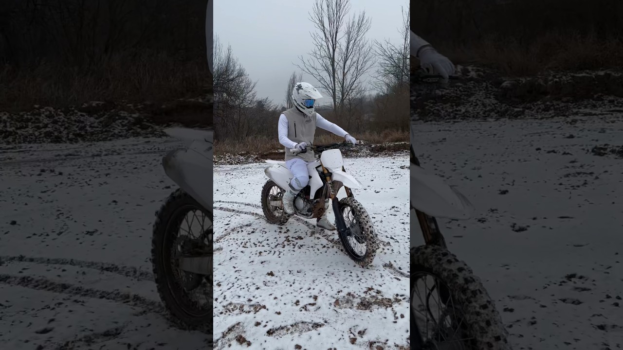 Хотите покататься на мотоцикле по снегу? ❄️