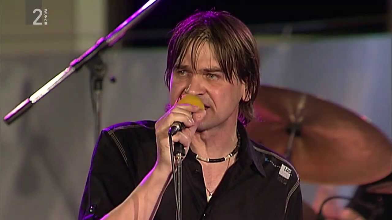 Avtomobili - Ljubezen ne stanuje tu (live)