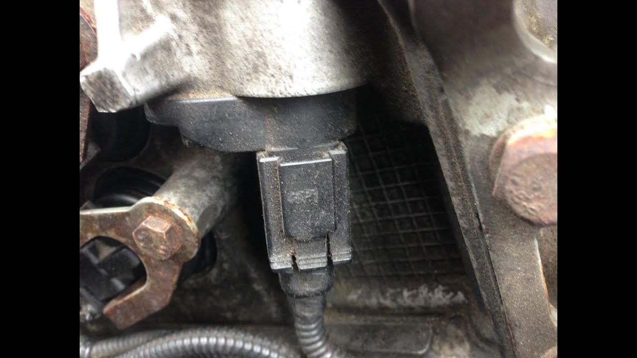 BMW E46 / N42: How to replace the Camshaft Position Sensors