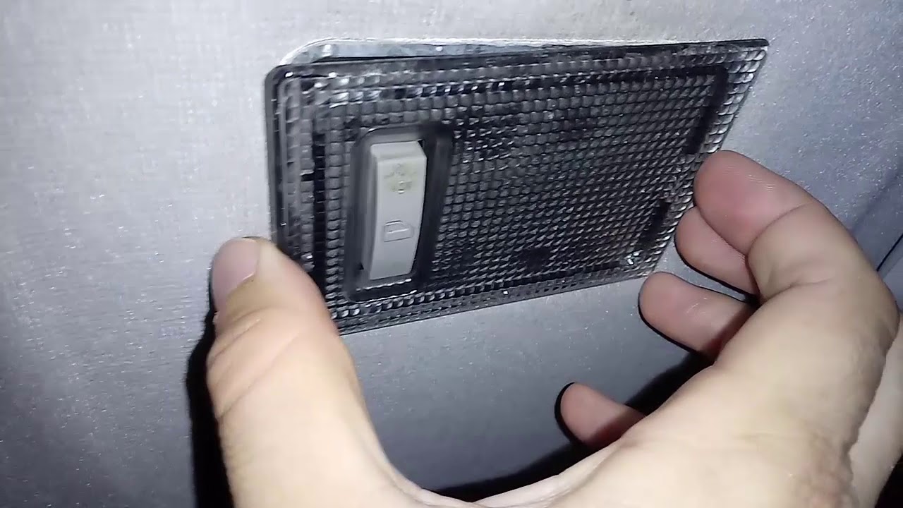 Courtesy light | ONIX