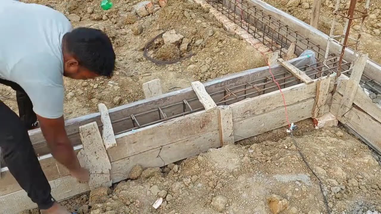 plinth beam centring and casting work प्लिंथ बीम का सेंटरिंग कैसे करें Plinth beam reinforcement