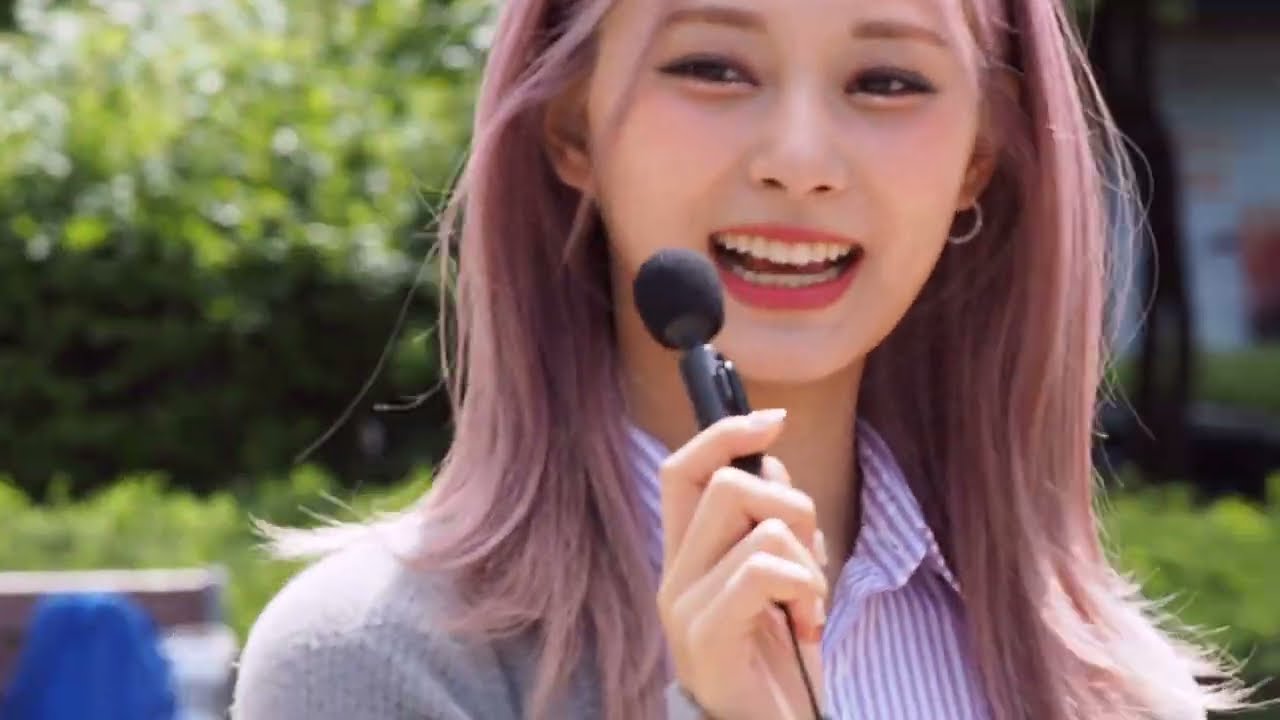 트와이스 쯔위(TWICE Tzuyu), 화창한 미모 (음악중심 가온문화공원 미니 팬미팅 )