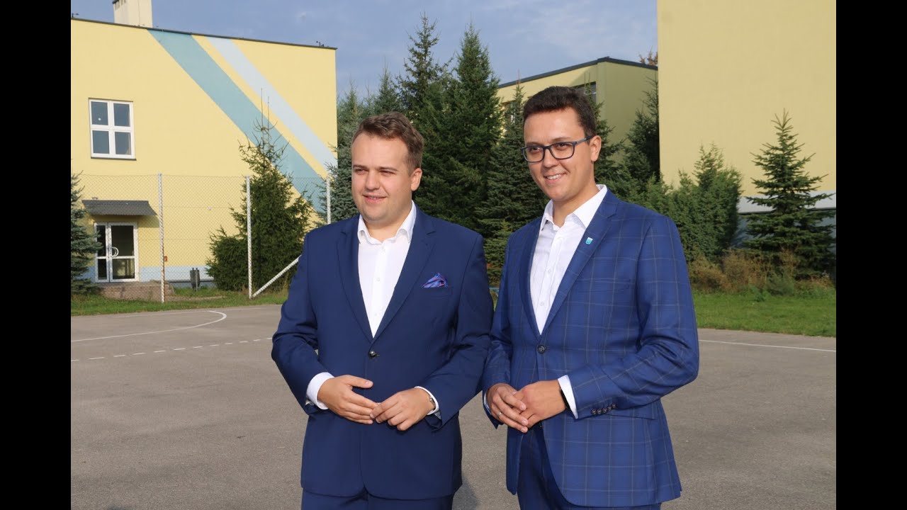 Zespół Szkół Zawodowych Nr 3 pozostaje przy ulicy Szkolnej